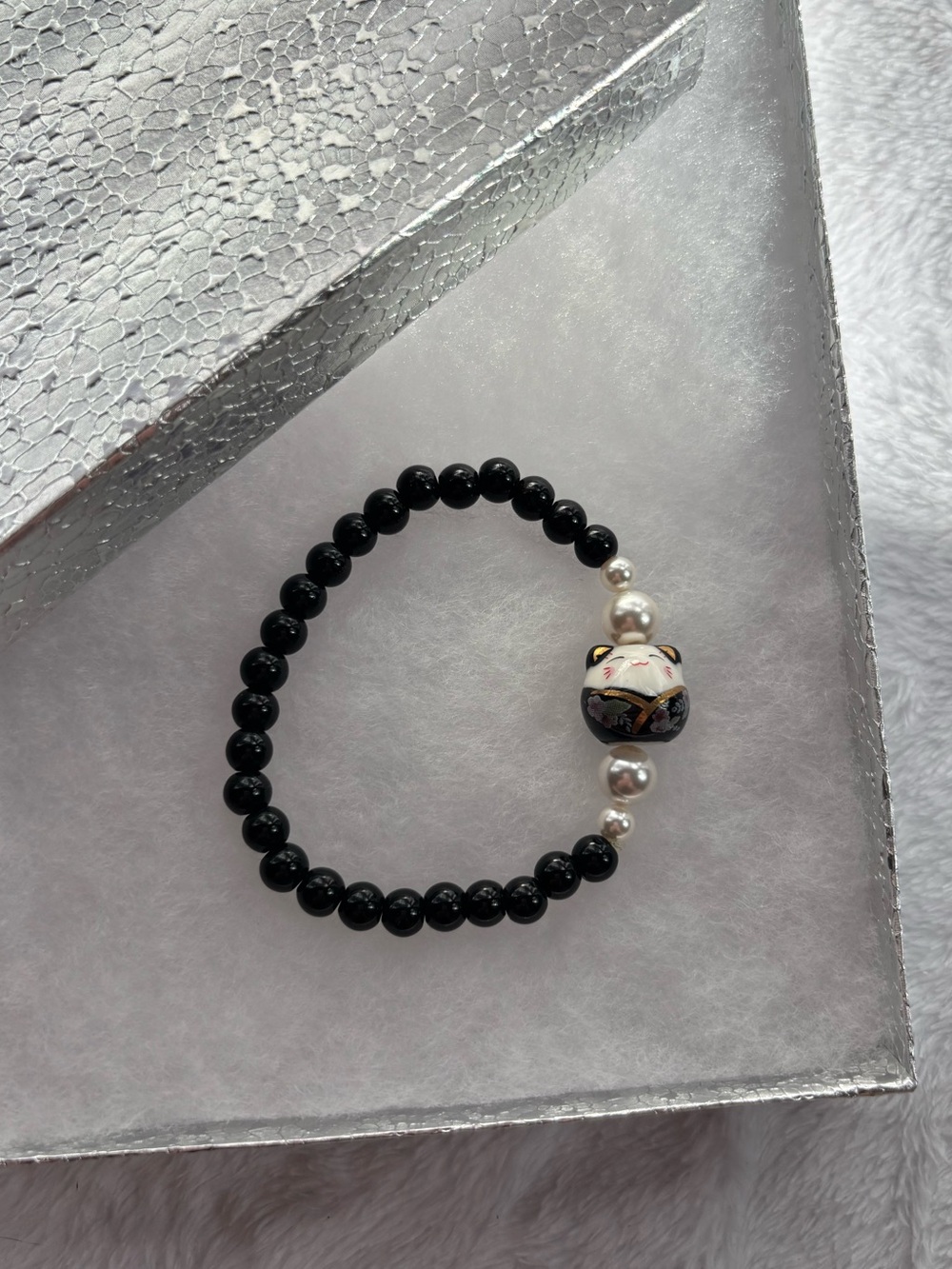 China Beaded Bracelet with White Cat Accent
